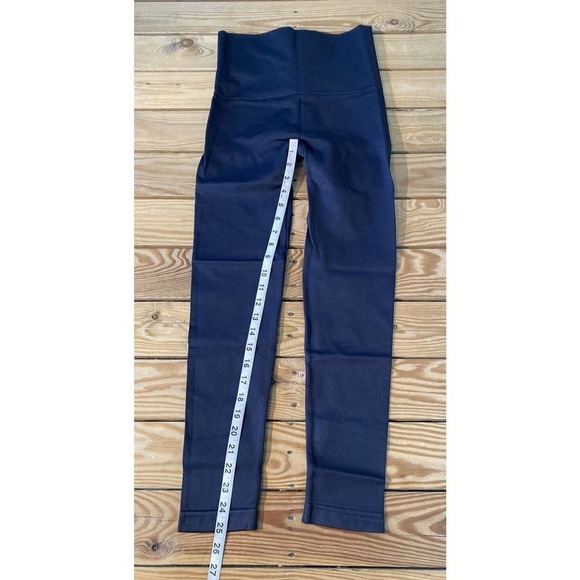 NEW Anti X Seamless Leggings Size Medium Women’s Black - Picture 5 of 8